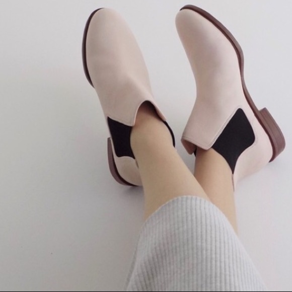 light pink chelsea boots